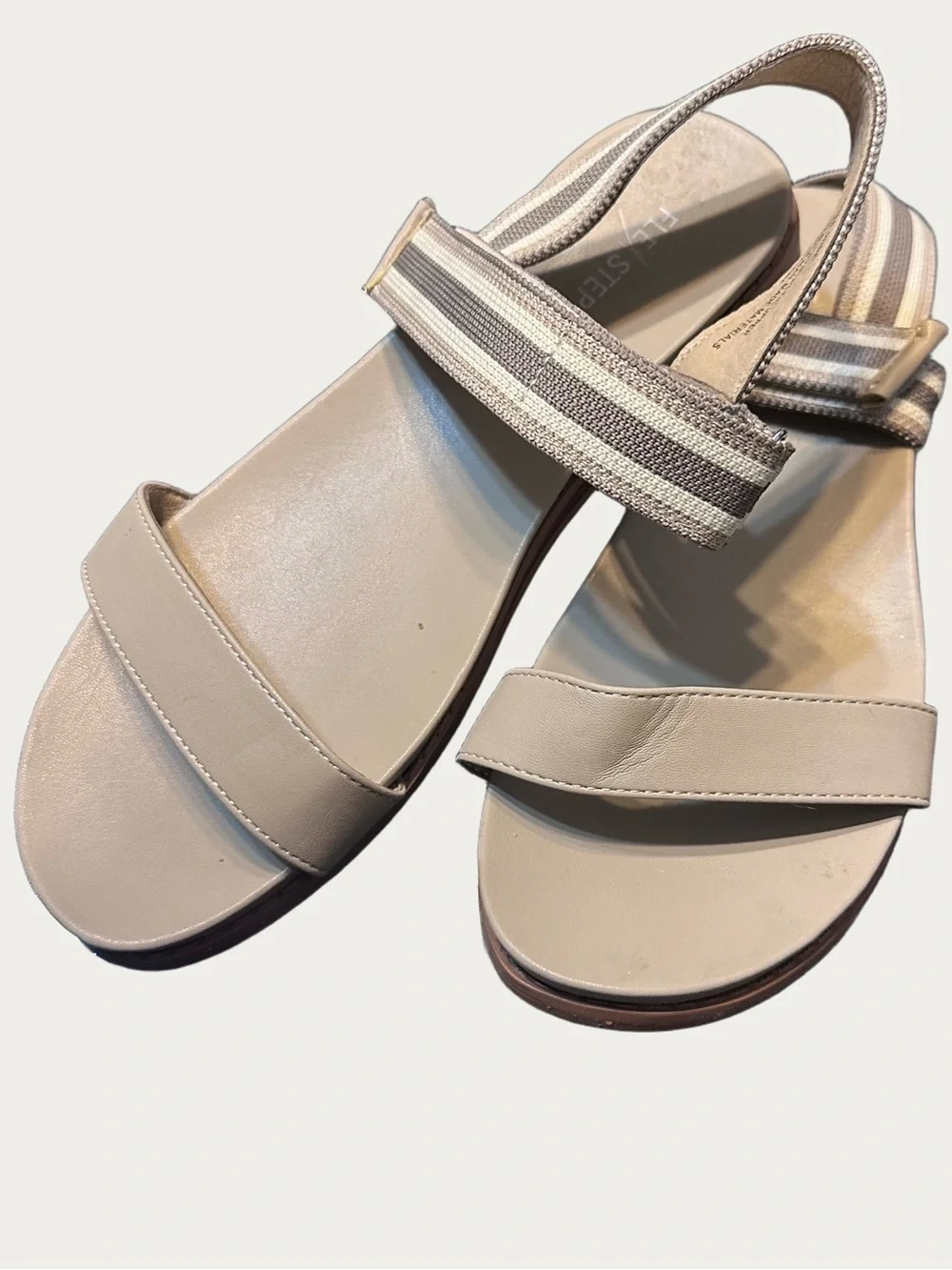 Flex. Step Rhinestone Detailing Elegant White Sandals Size 10 Wide